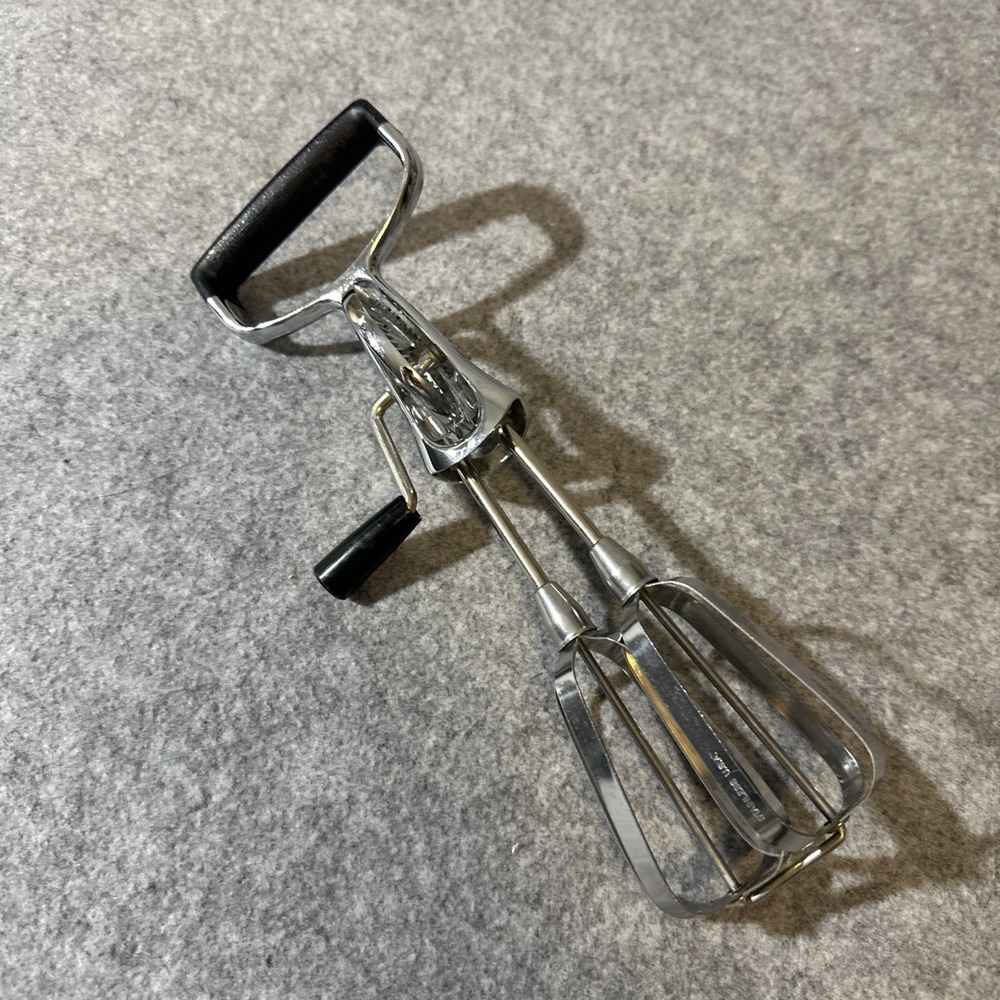 Vintage EKCO Best Manual Hand Mixer Egg Beater Stainless Works Well